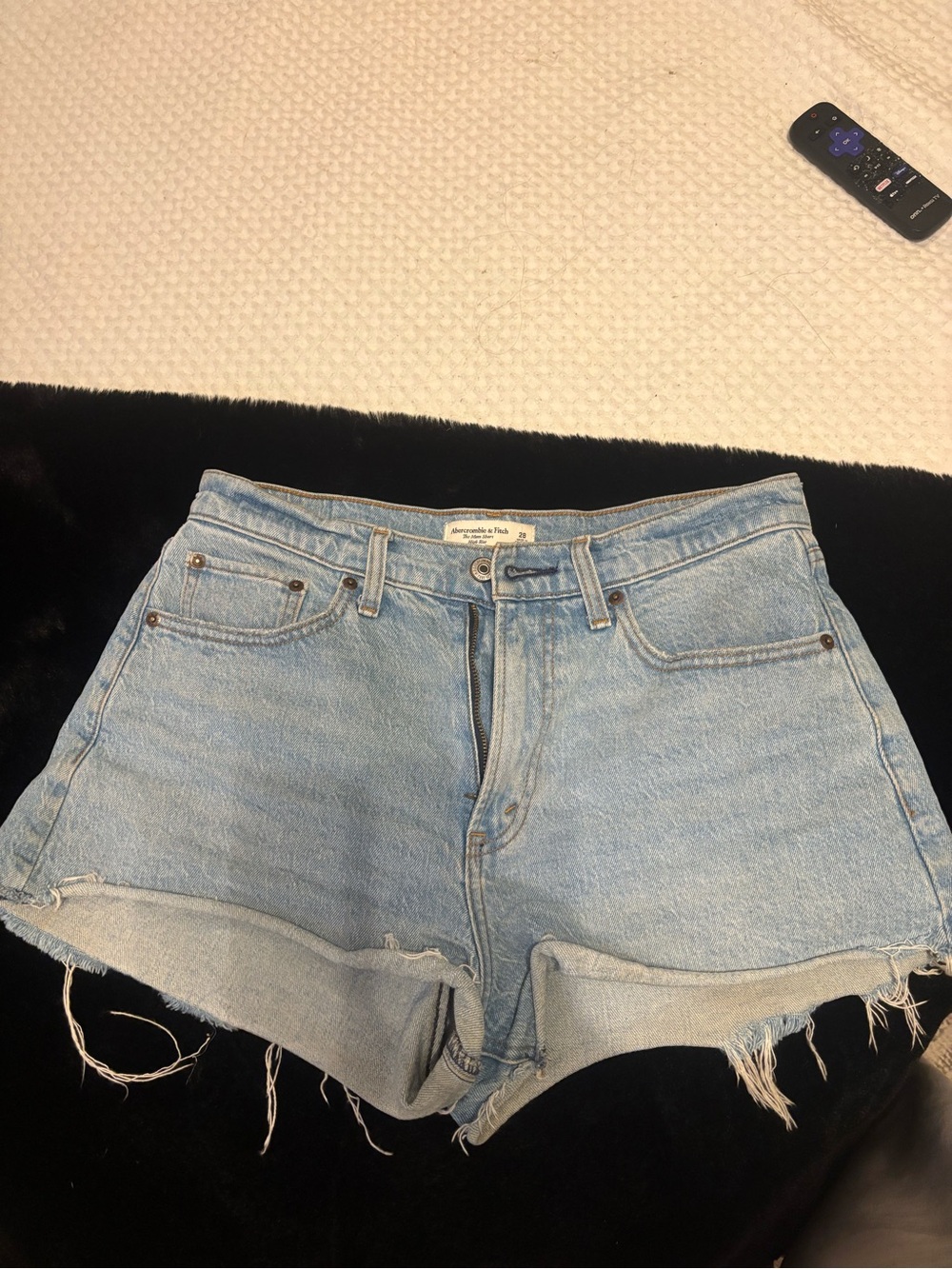Abercrombie & Fitch curve love high rise mom Shorts